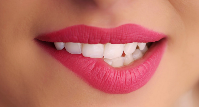 tips cara memerahkan kembali bibir yang menghitam